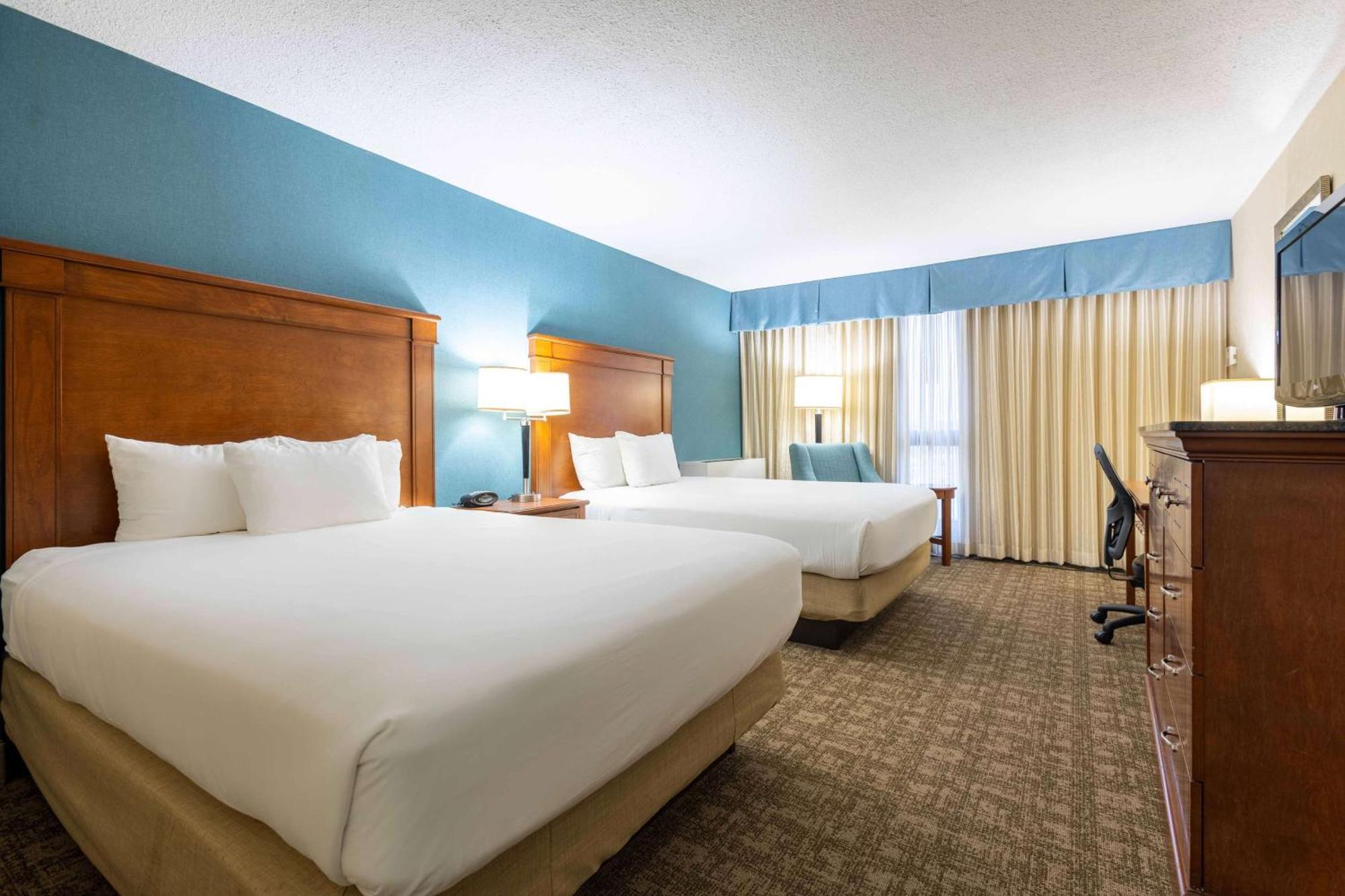 Deluxe Queen Room Two Queen Beds Non-Smoking