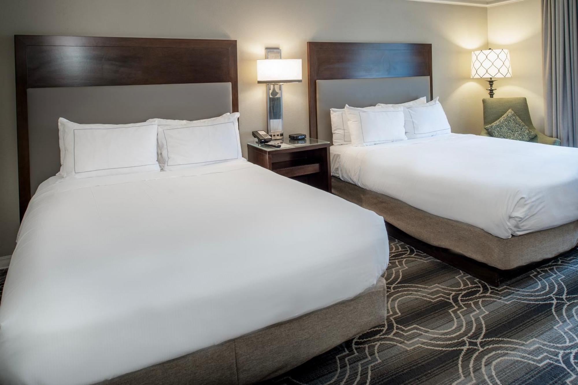 Deluxe Queen Room Two Queen Beds Garden View