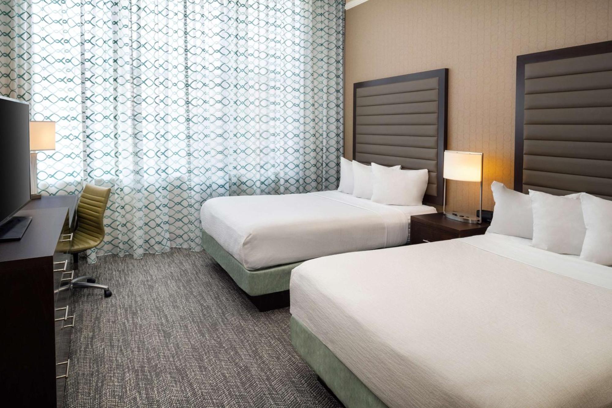 Premium Suite Two Queen Beds Non-Smoking,1604084601:JPEG