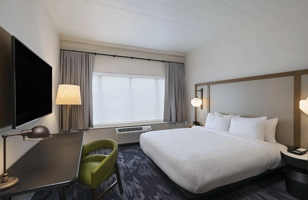Fairfield Inn And Suites By Marriott St Louis Downtown-1