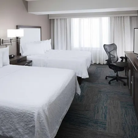 Hampton Inn St Louis- At The Arch-3