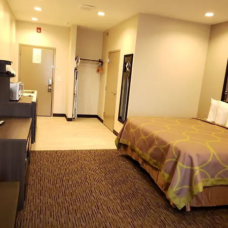 Super 8 By Wyndham St. Louis North-3
