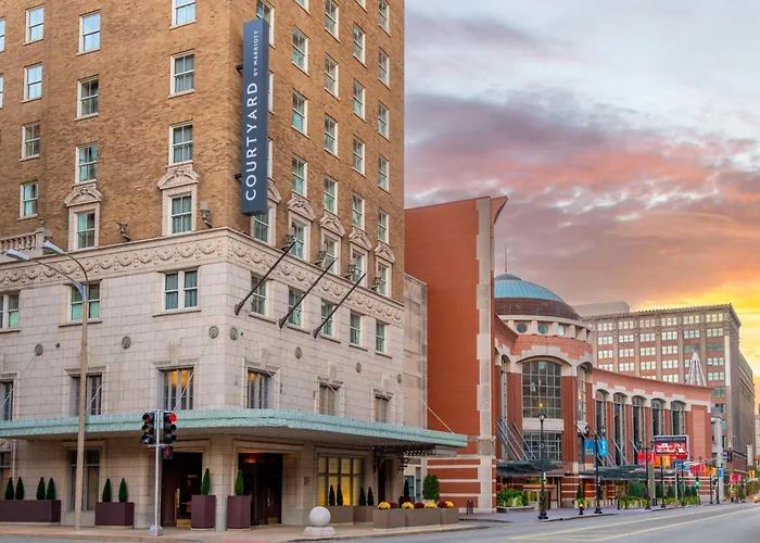 Courtyard St. Louis Downtown/Convention Center Hotel