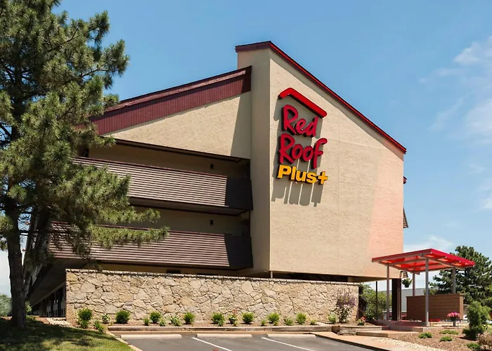 Red Roof Inn Plus+ St. Louis - Forest Park / Hampton Ave.