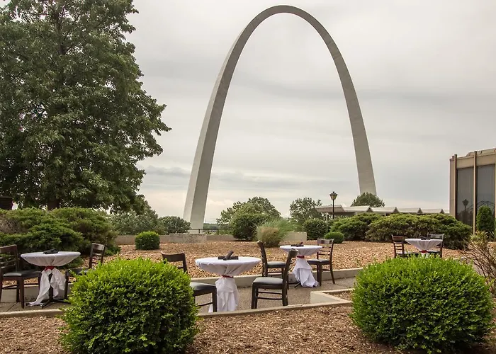 City Place Downtown St. Louis Hotel